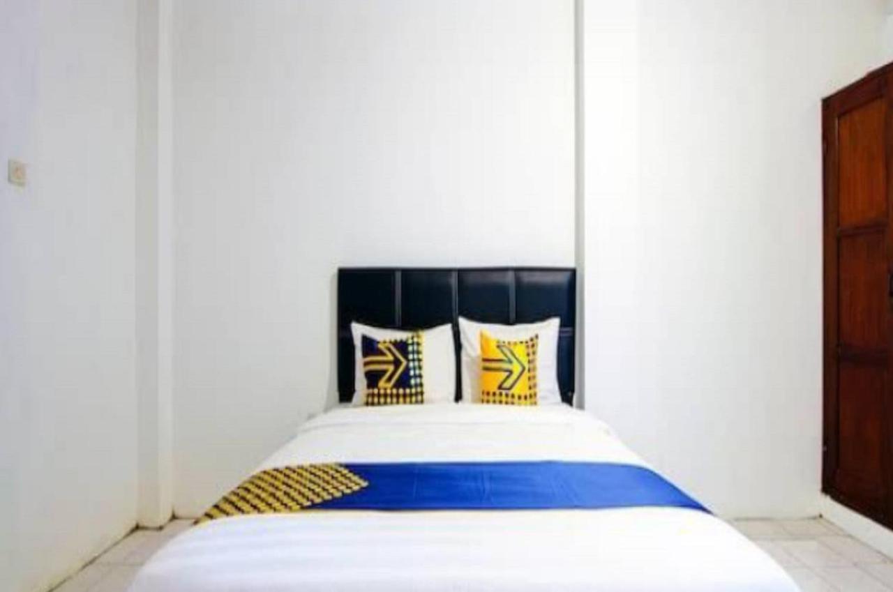 Spot On 2107 Ijo Pupus Syariah Residence Baturetno Exterior foto